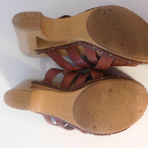 Dansko Sandals , Size 40 (9-10) - Picture 3 of 4